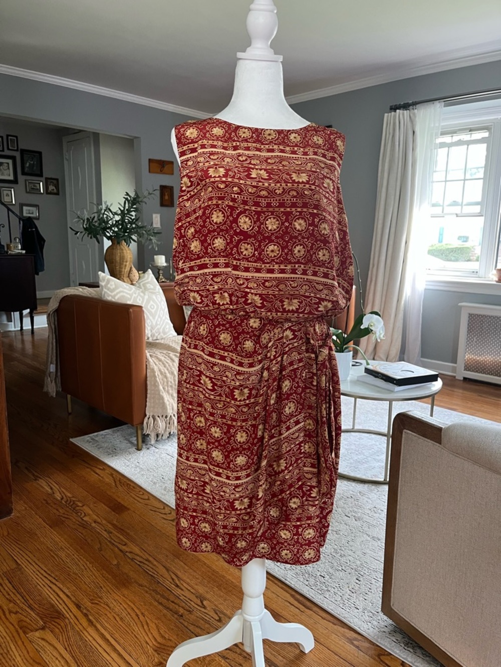 VTG. Neiman Marcus 100% Silk Floral Medallion Tie Waist Sleeveless Dress Sz 14